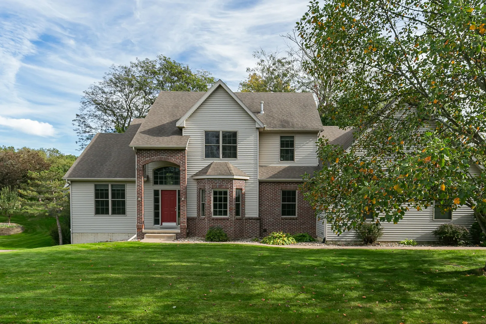 108 S Barrington Drive IL