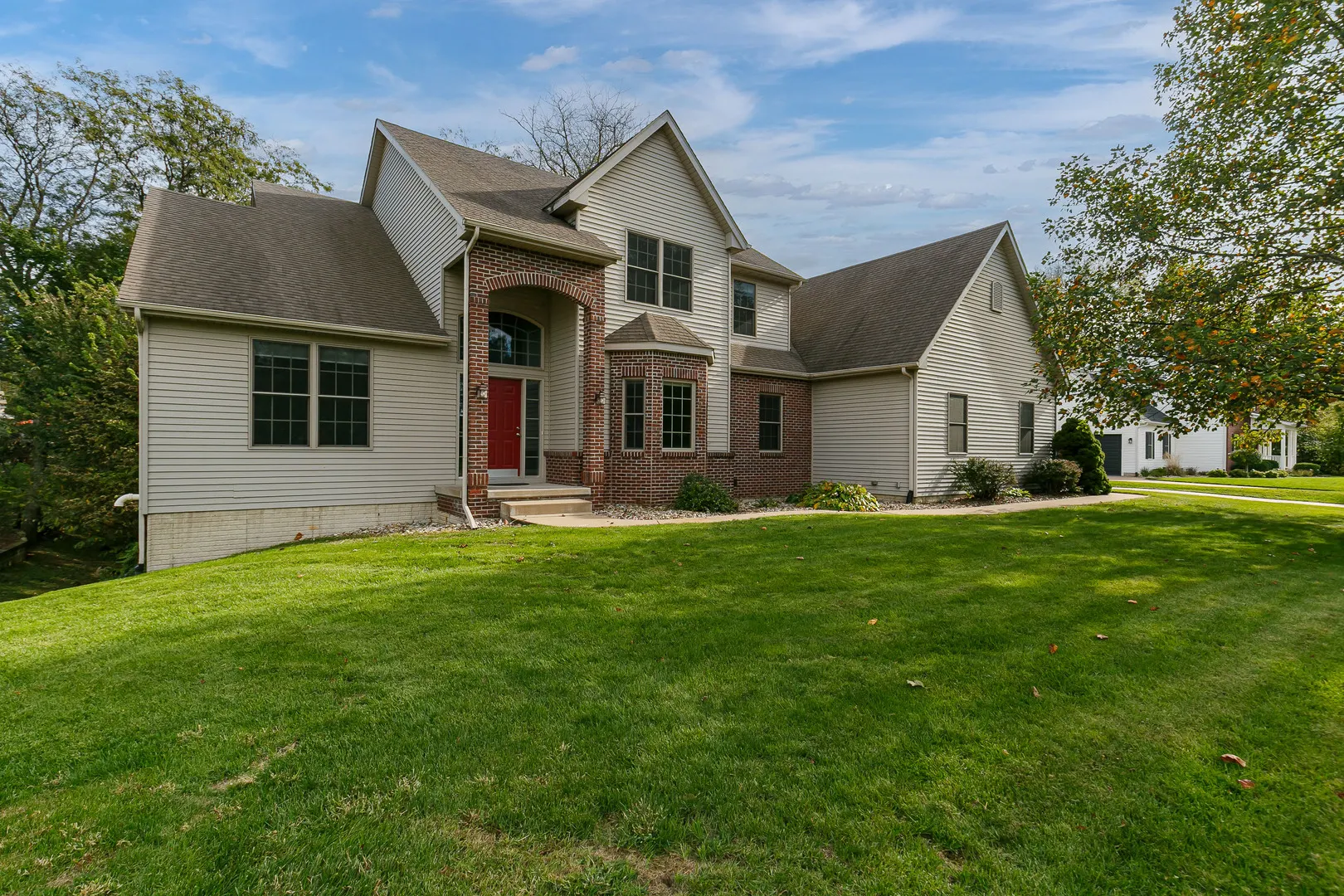 108 S Barrington Drive IL