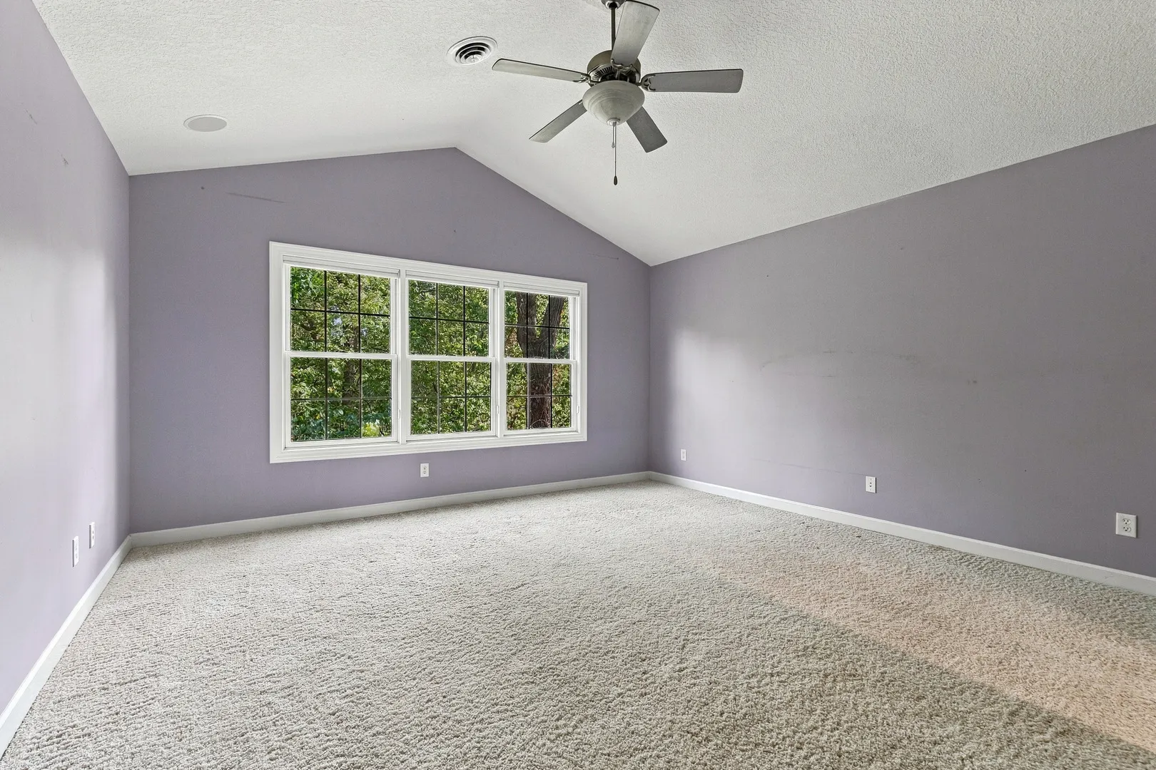 108 S Barrington Drive IL