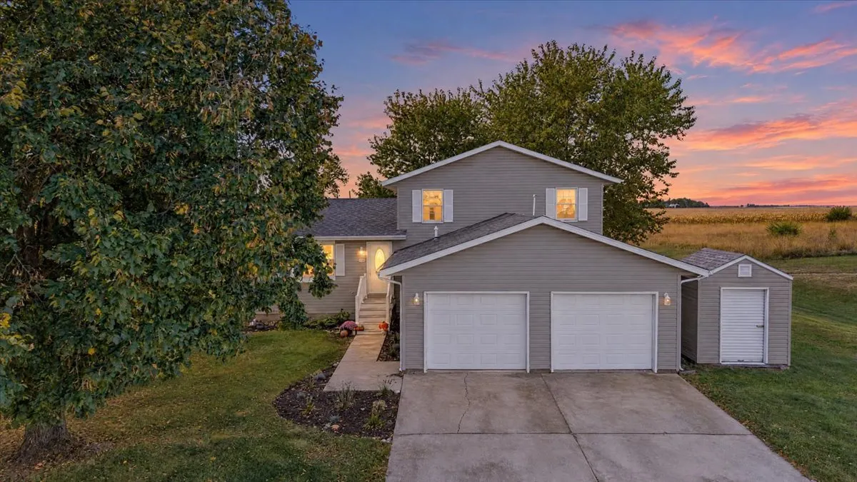 718 N Leona Lane IL