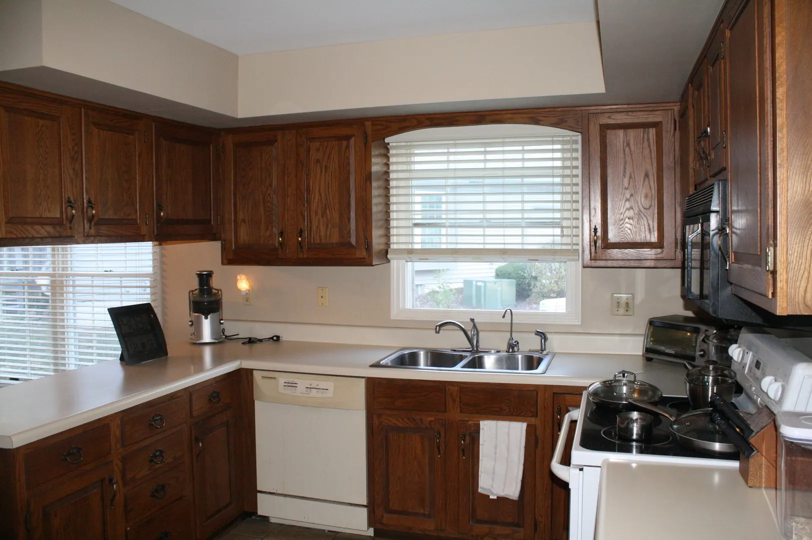 15 Thornwood Court IL #15