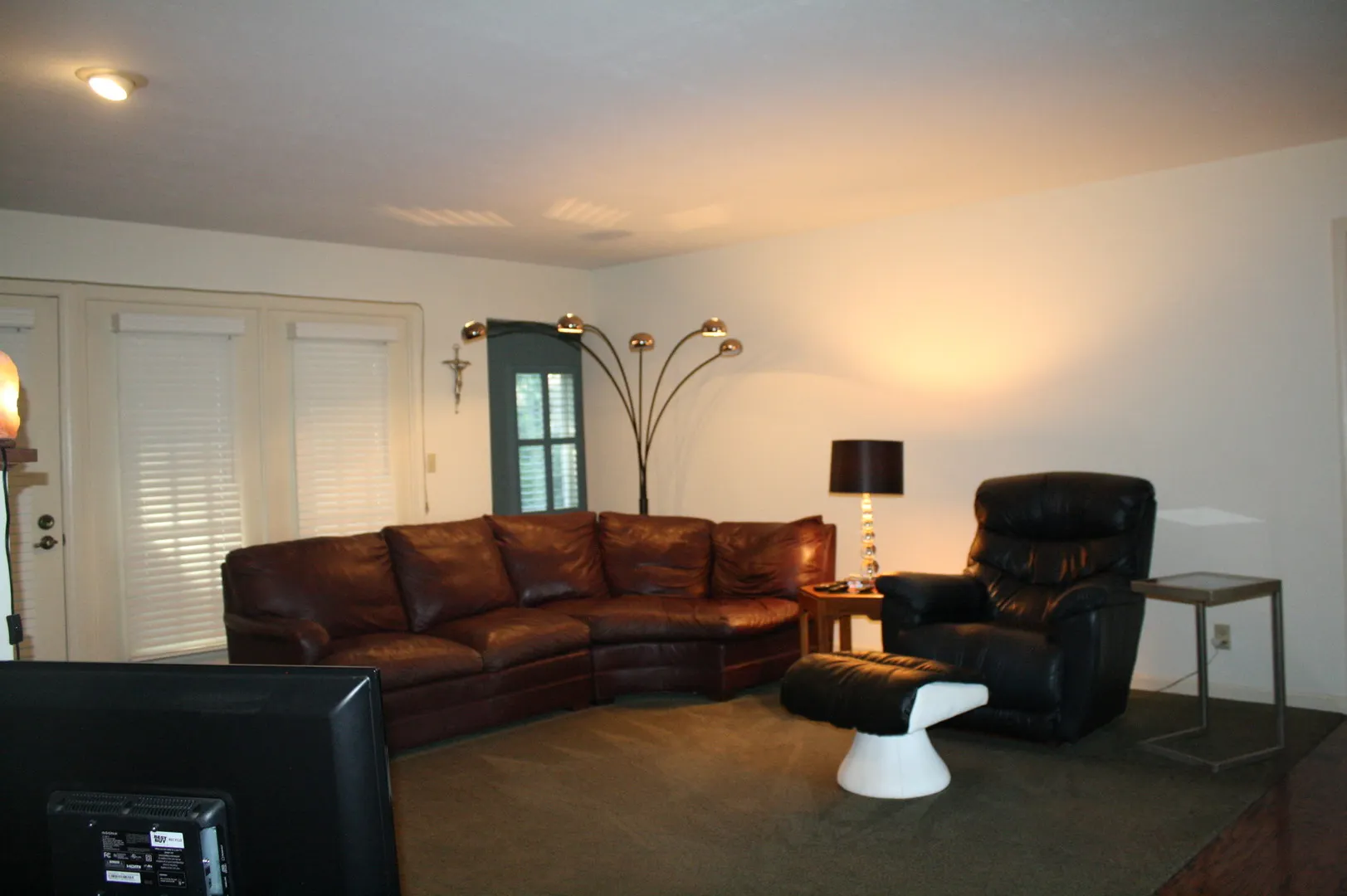 15 Thornwood Court IL #15