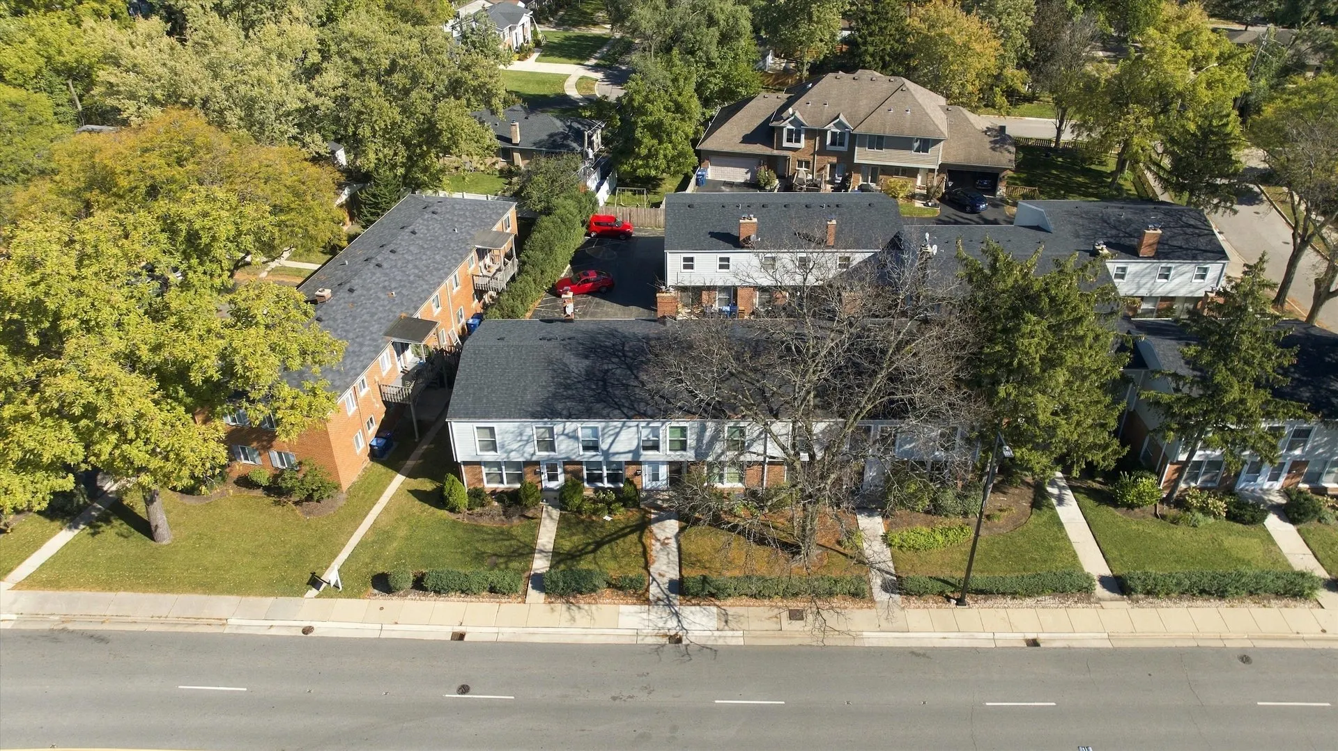 911 Waukegan Road IL #B