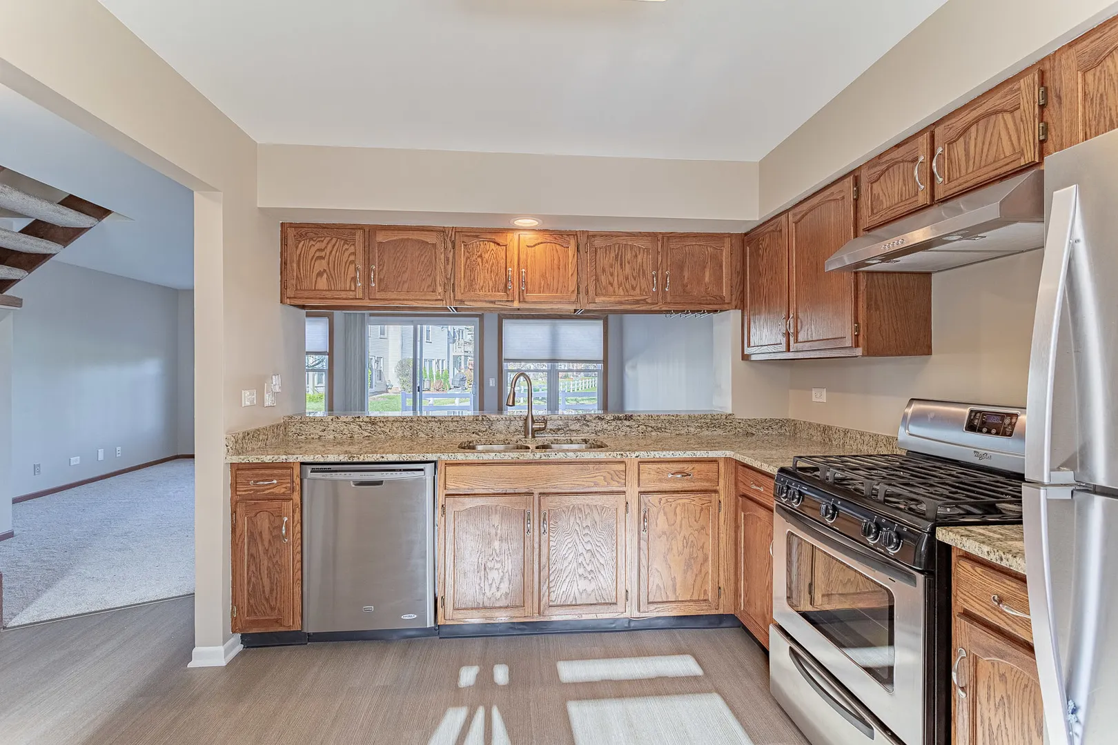 279 University Lane IL