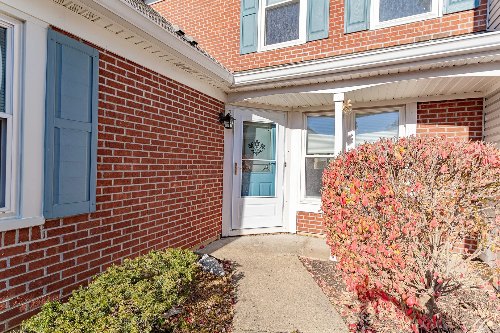 279 University Lane IL