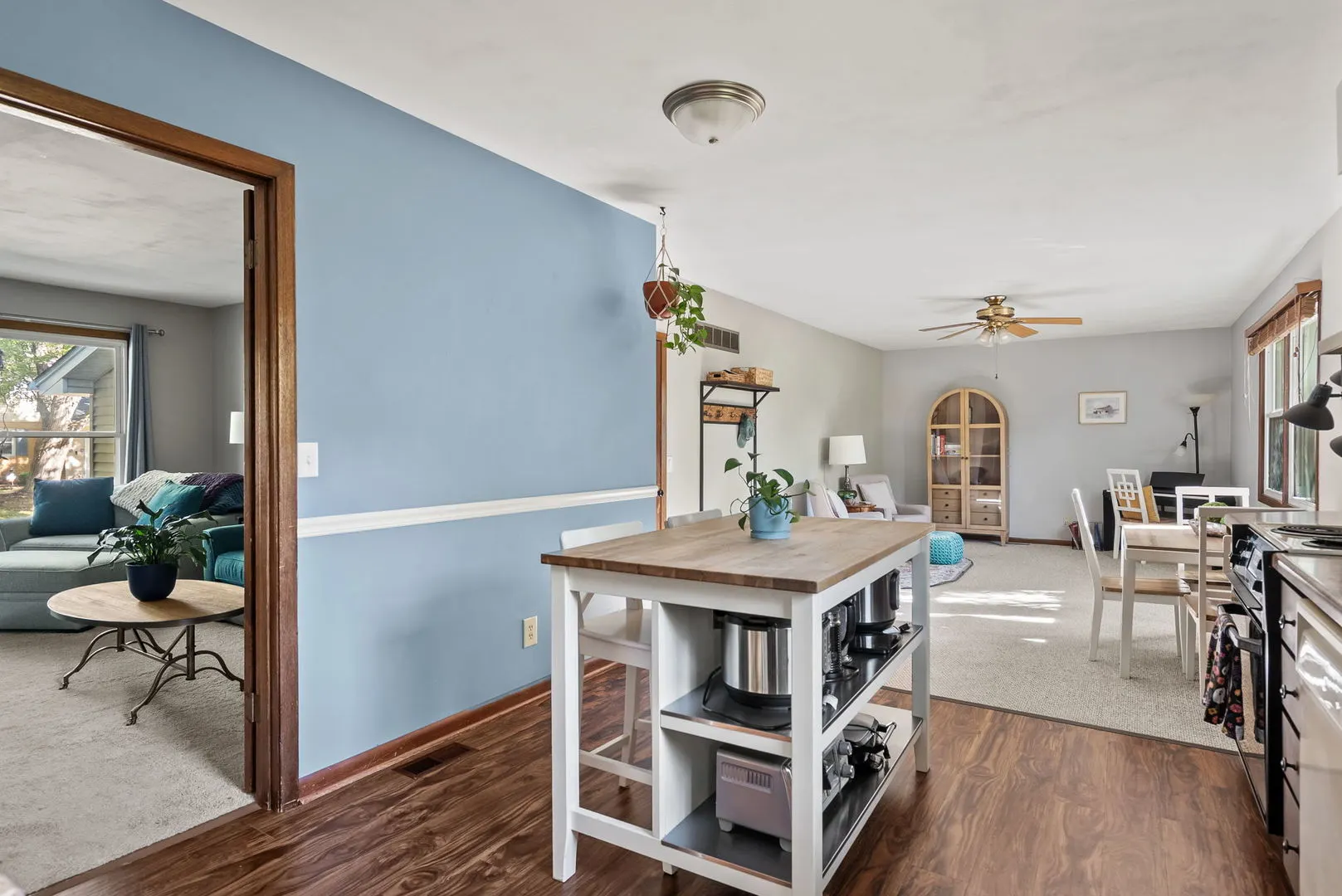 4211 WITTMAN Drive IA