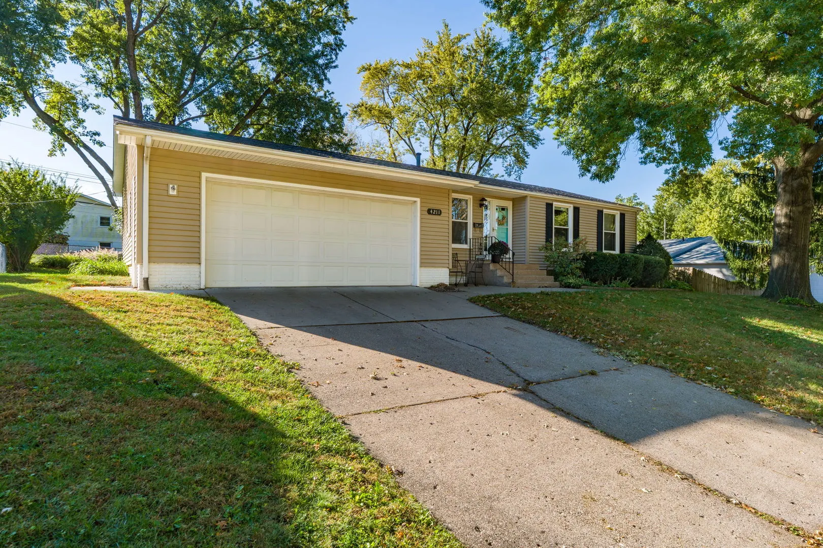 4211 WITTMAN Drive IA