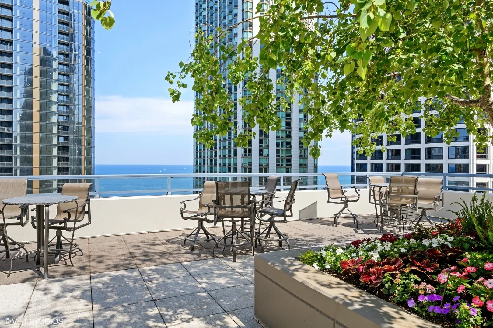 201 N Westshore Drive IL #2804