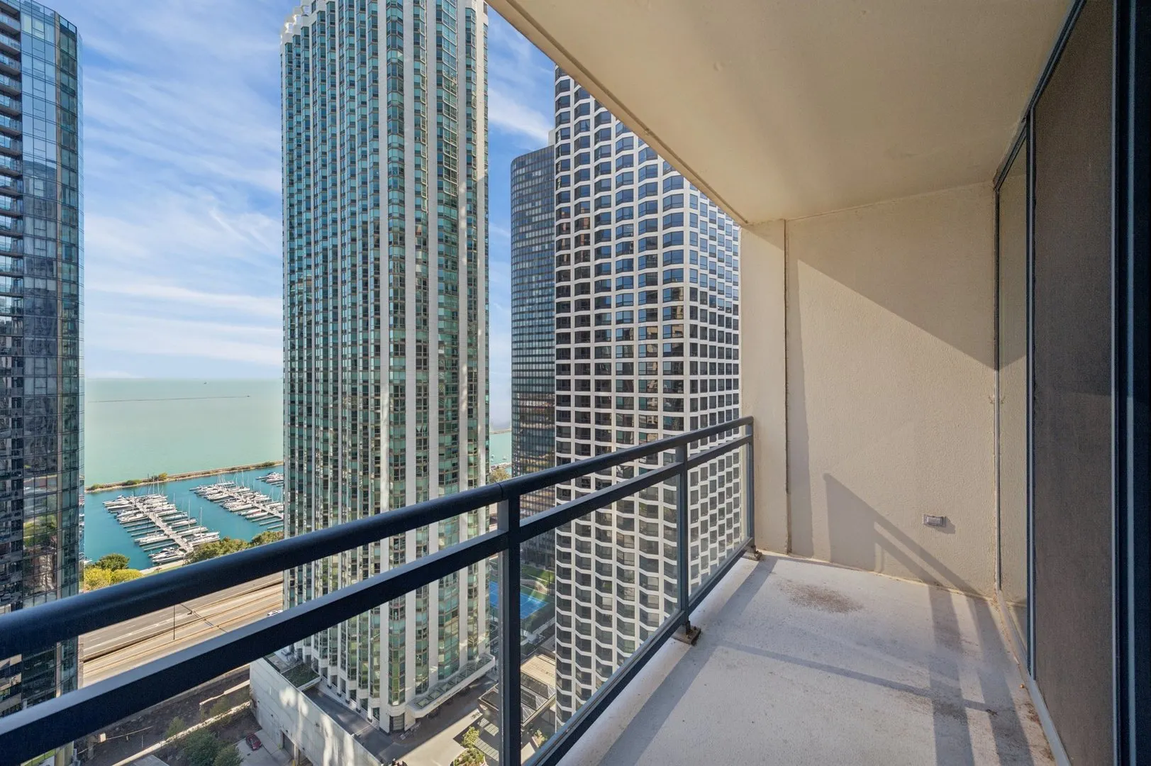 201 N Westshore Drive IL #2804