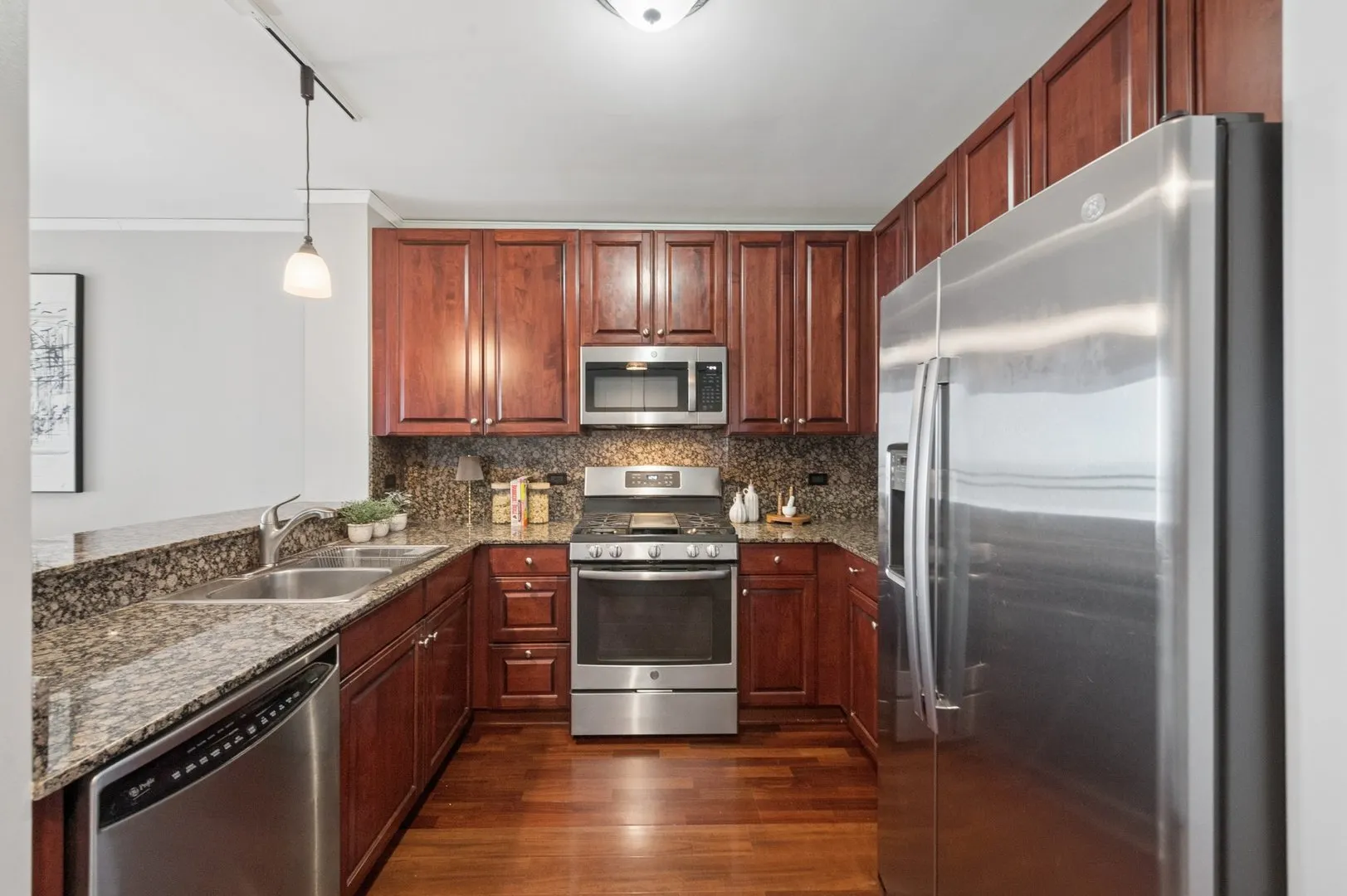 201 N Westshore Drive IL #2804