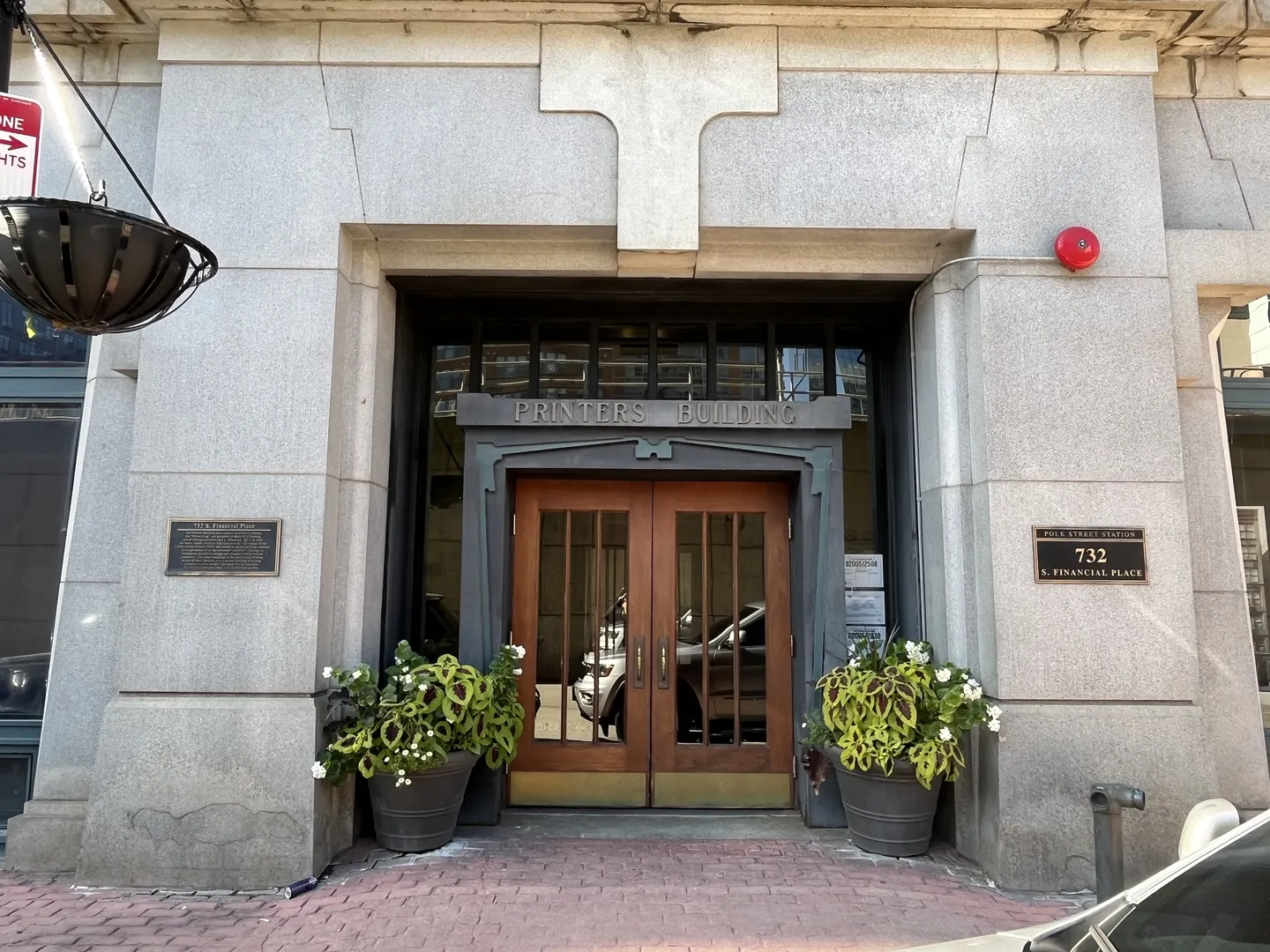 732 S Financial Place IL #410