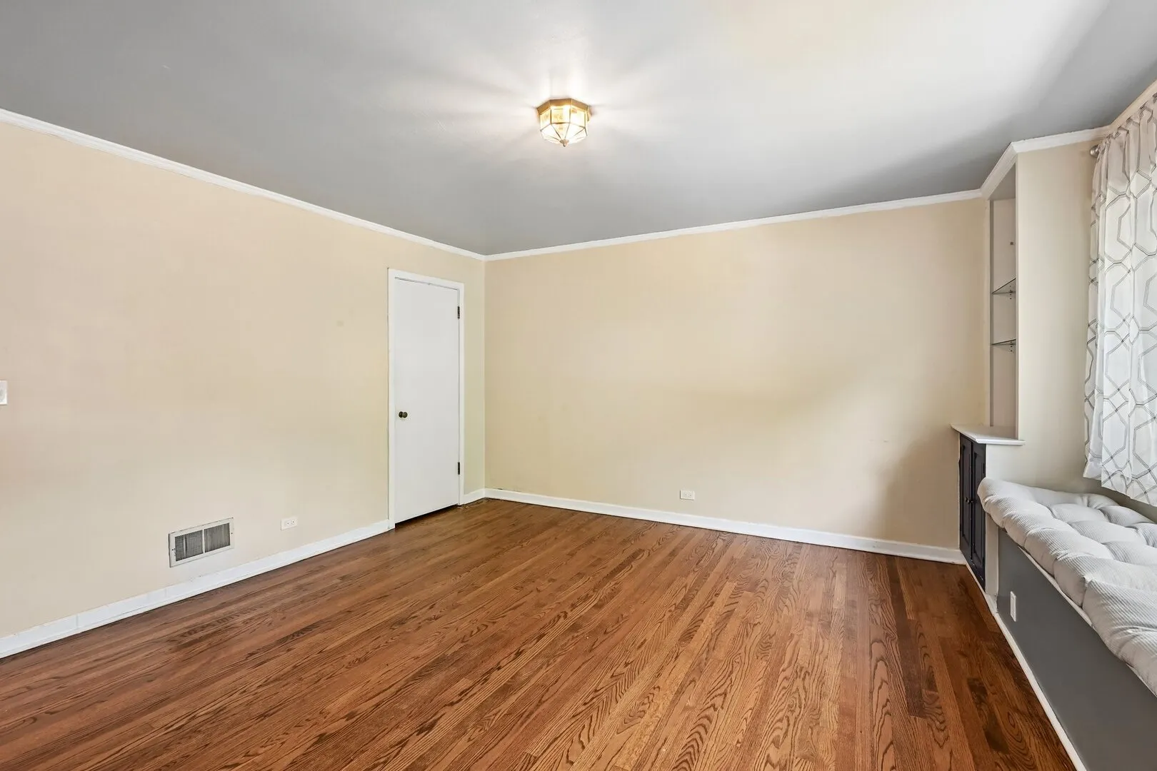 738 Dodge Avenue IL
