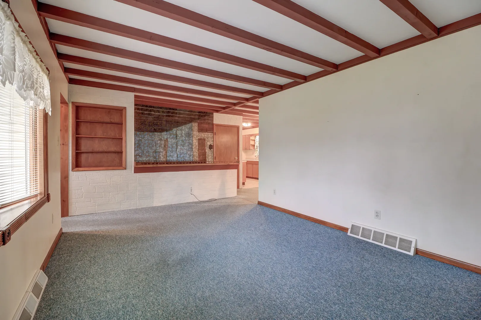 1724 N 8th Street IA