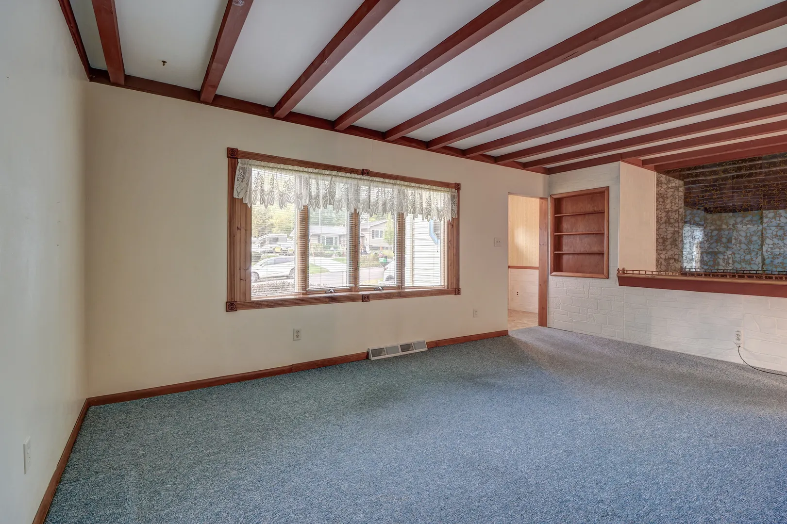 1724 N 8th Street IA