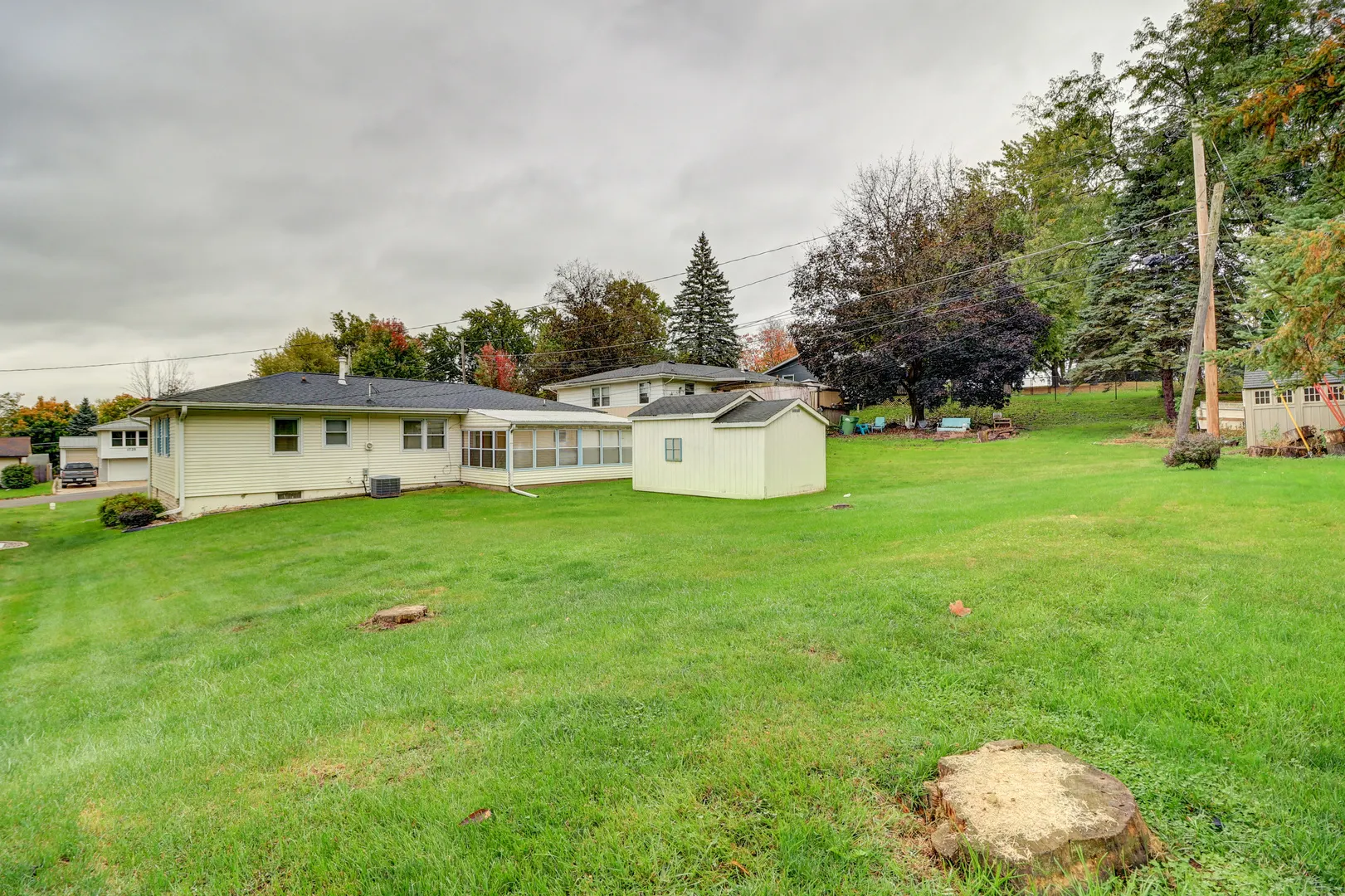 1724 N 8th Street IA