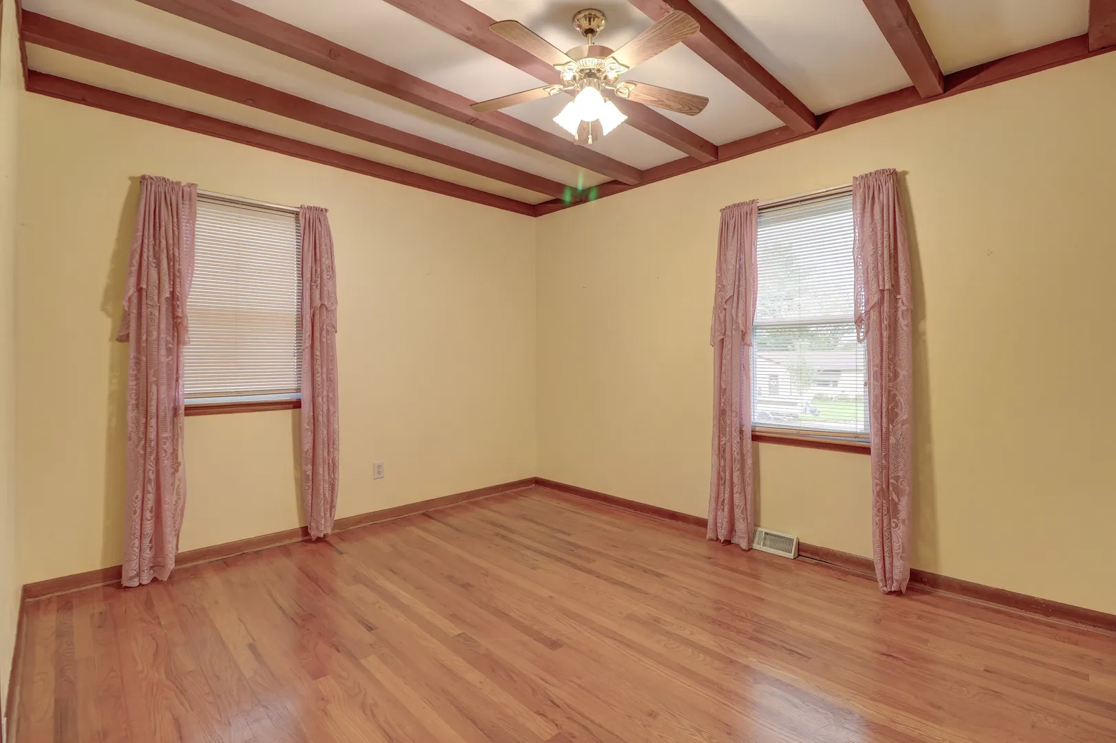 1724 N 8th Street IA