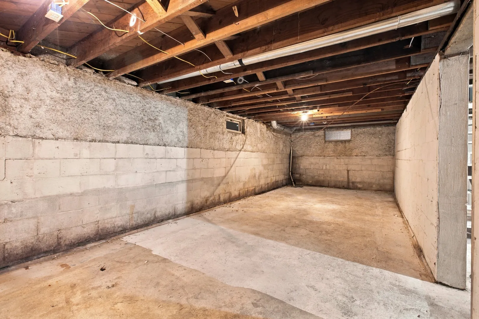 1054 County Road 2125 IL