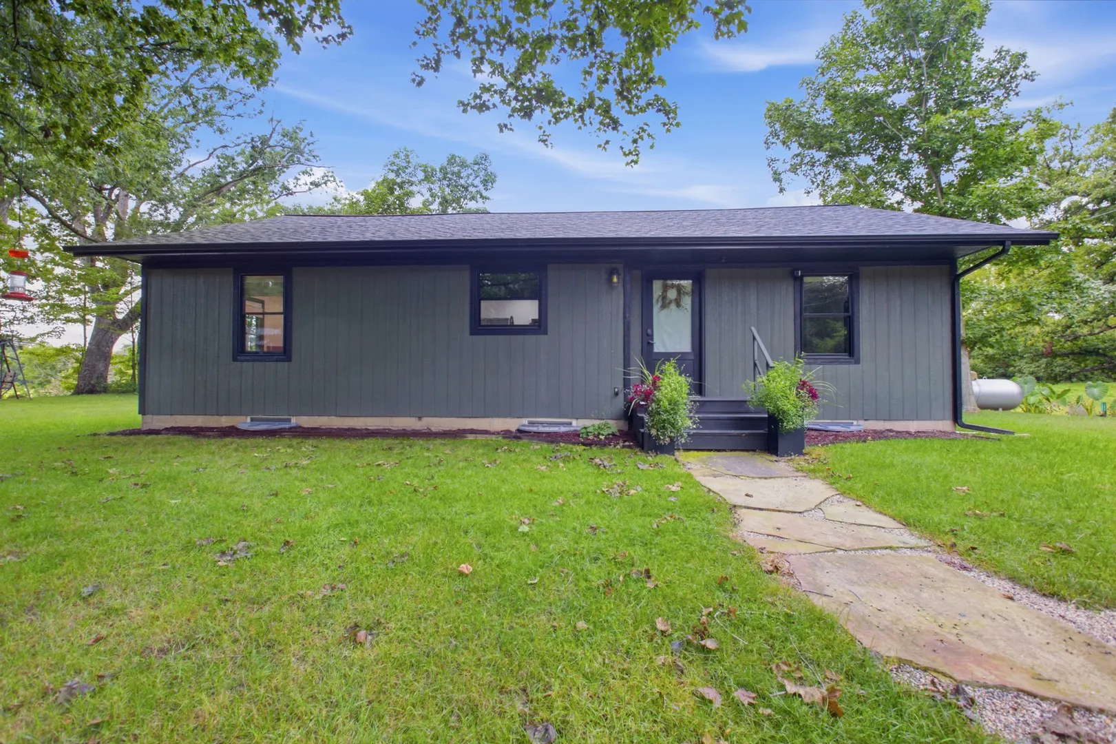 1054 County Road 2125 IL