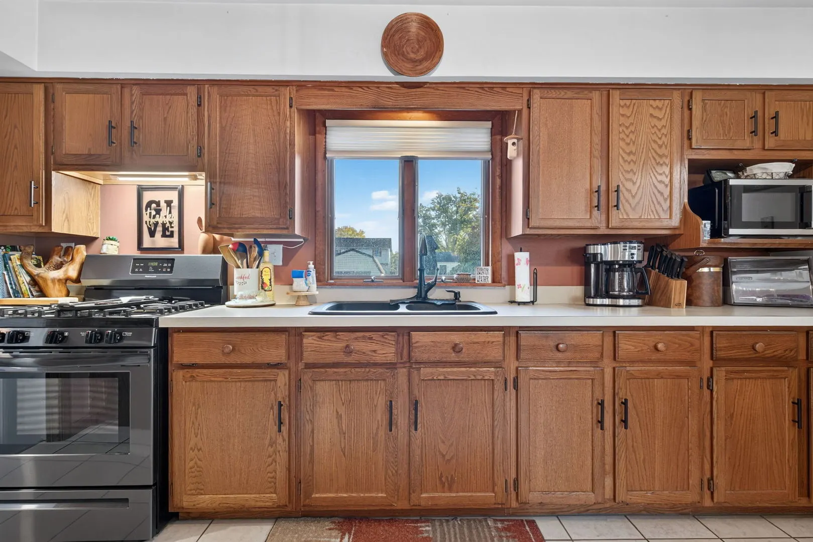 135 E 3rd Street IL