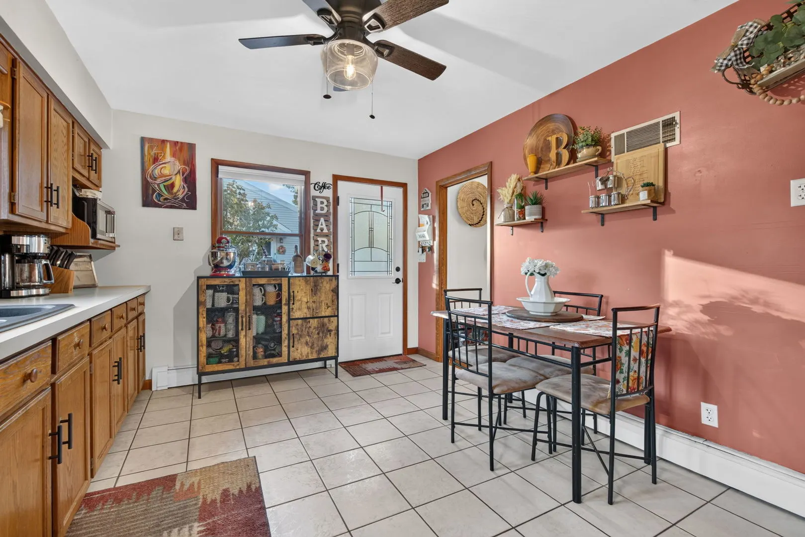 135 E 3rd Street IL