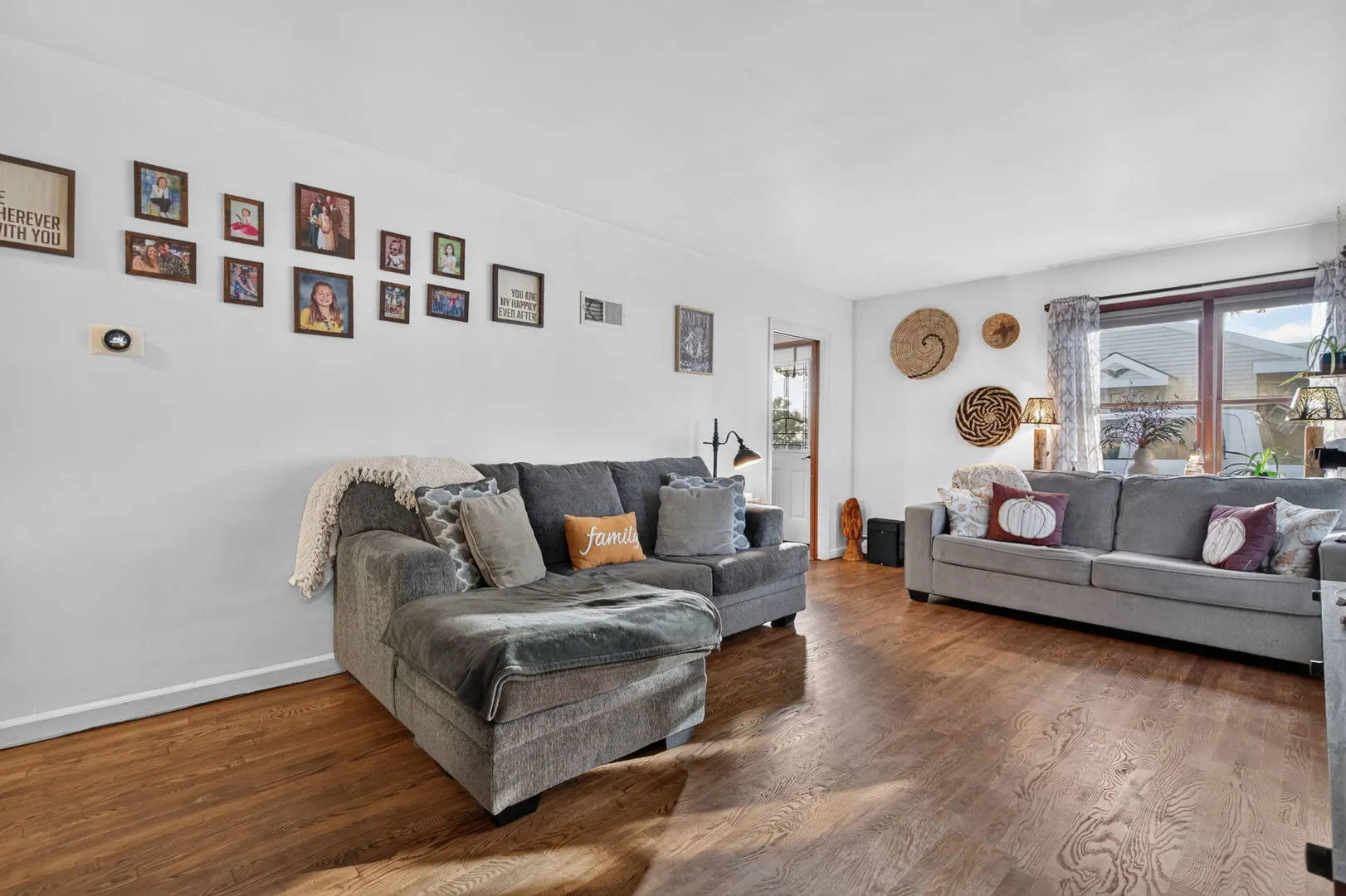 135 E 3rd Street IL