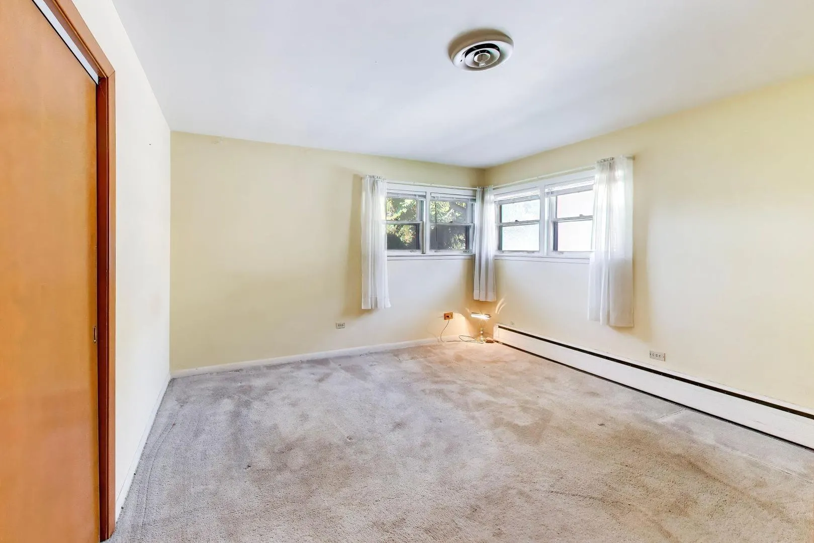 102 W Stratford Place IL