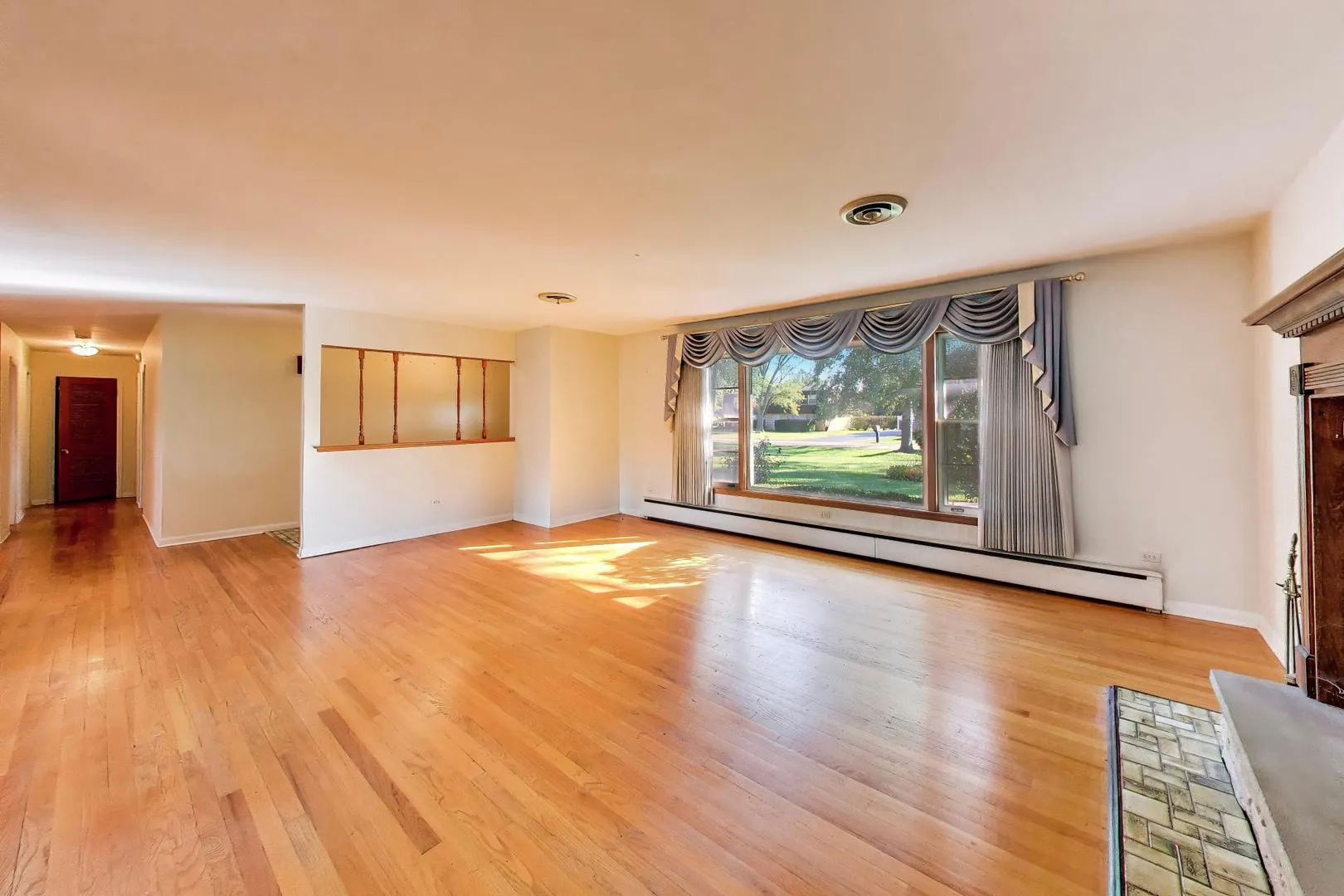 102 W Stratford Place IL