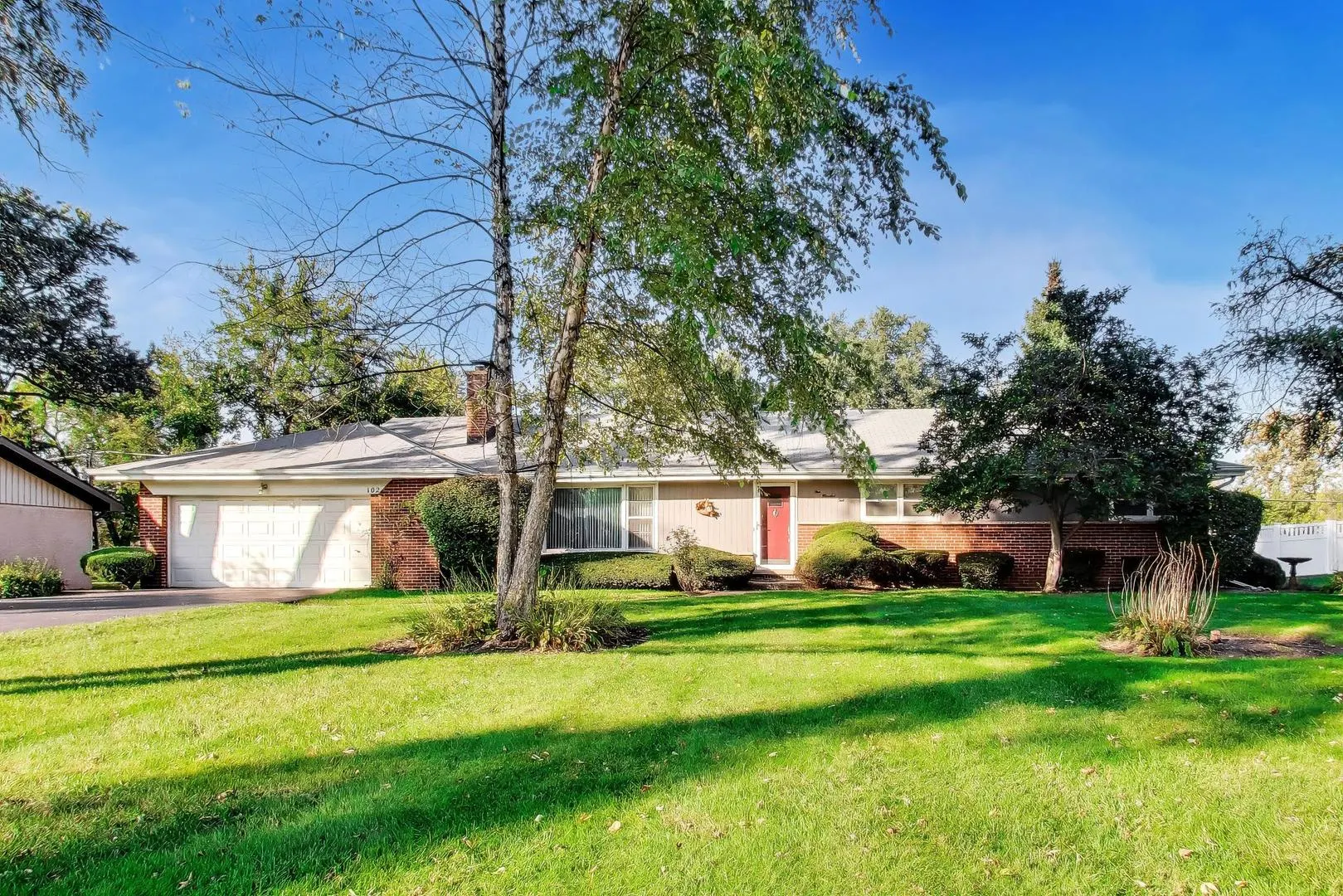 102 W Stratford Place IL