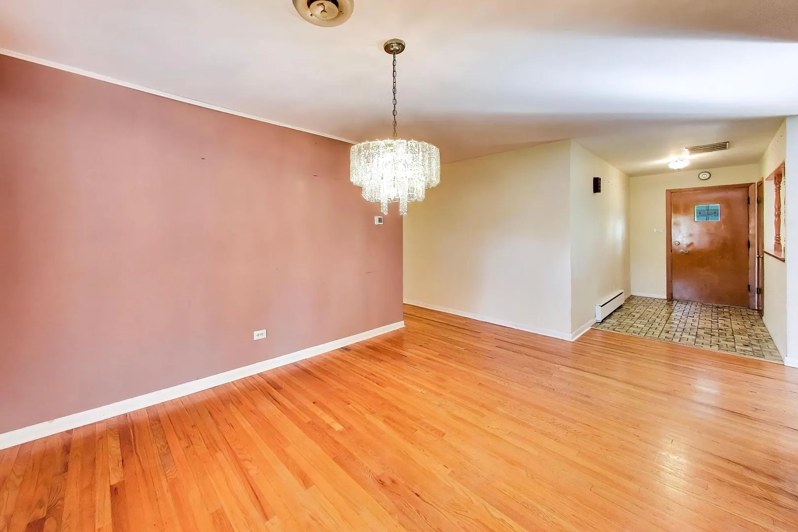 102 W Stratford Place IL