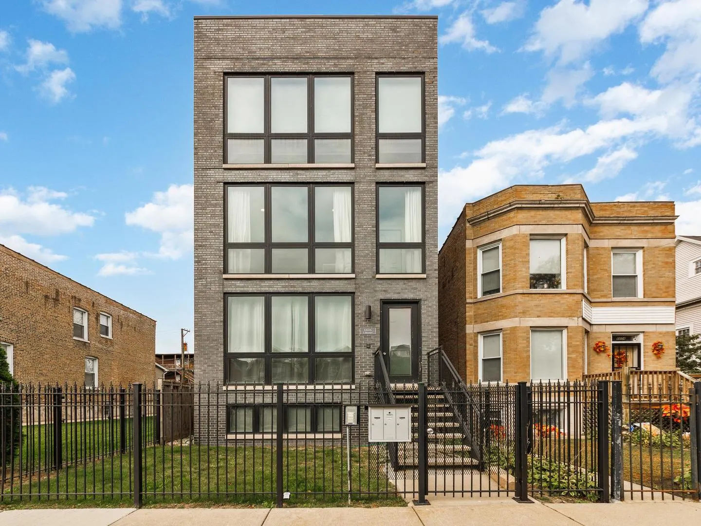 6606 S University Avenue IL #2