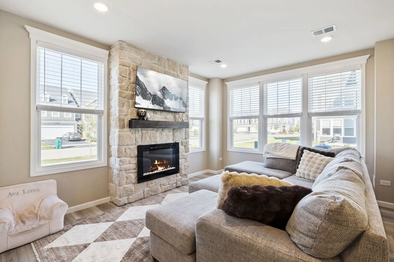 24508 W Kroll Drive IL