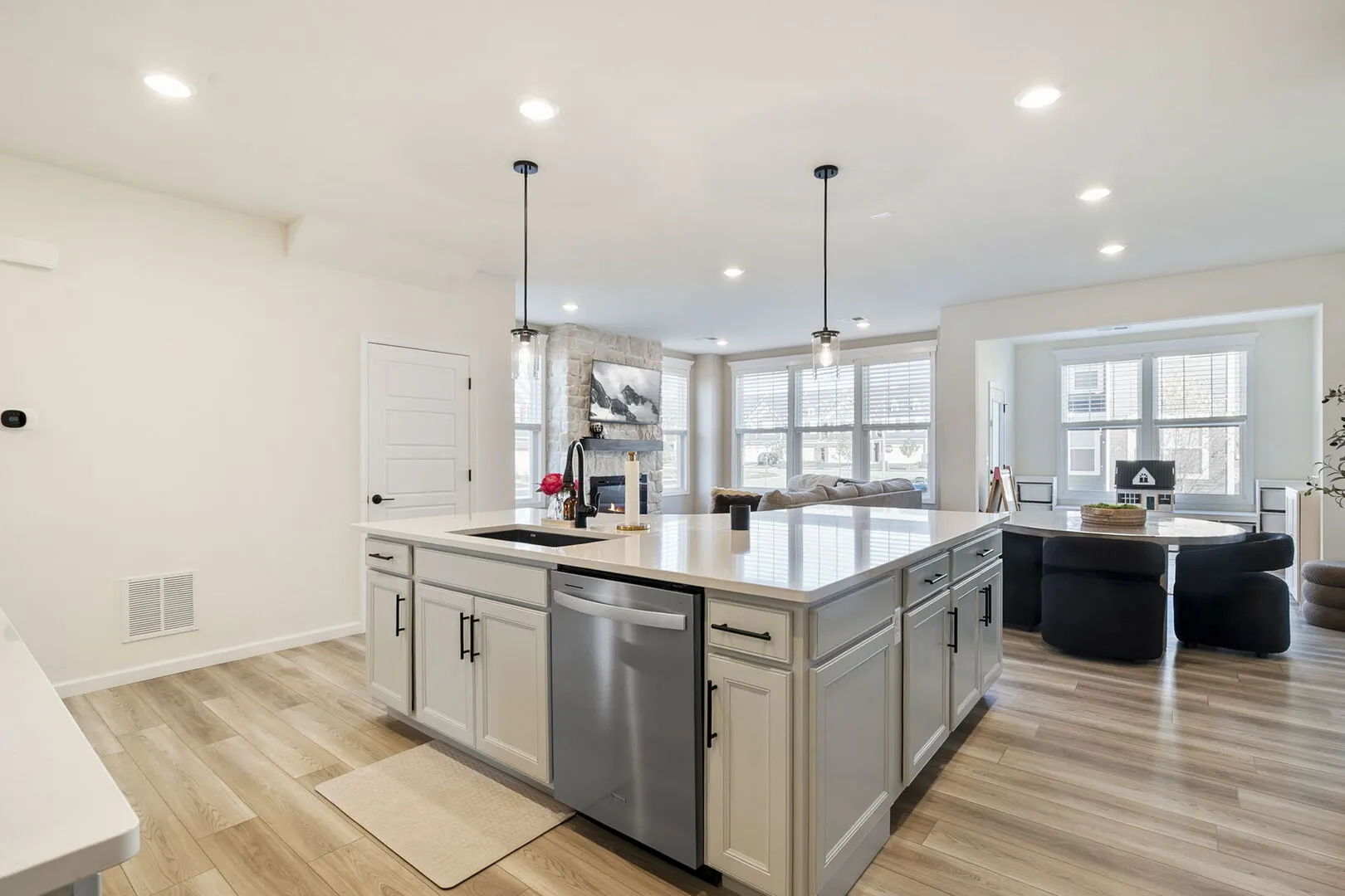 24508 W Kroll Drive IL