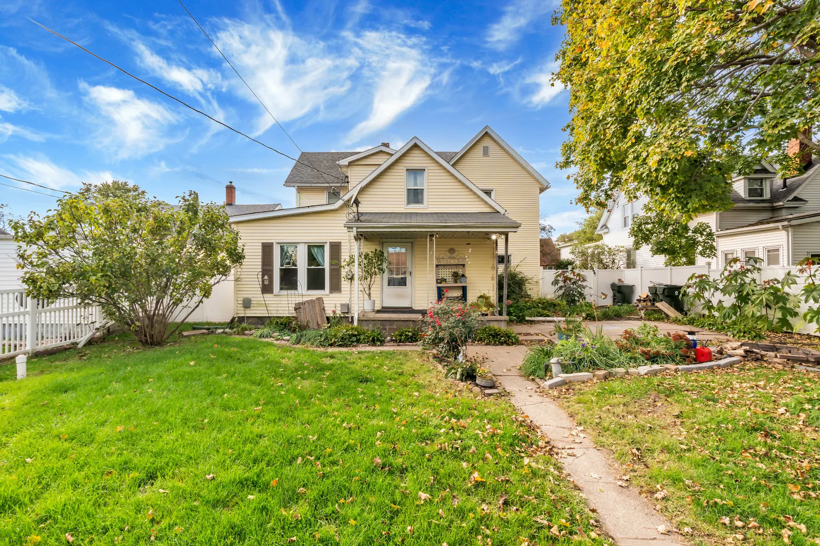 230 N College Avenue IL