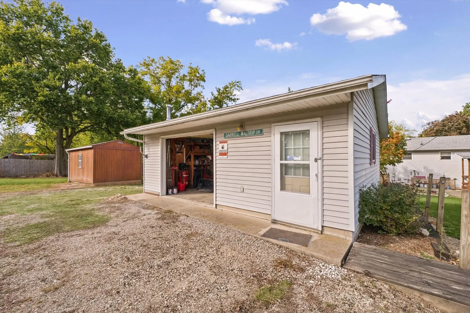 411 E Beech Street IL