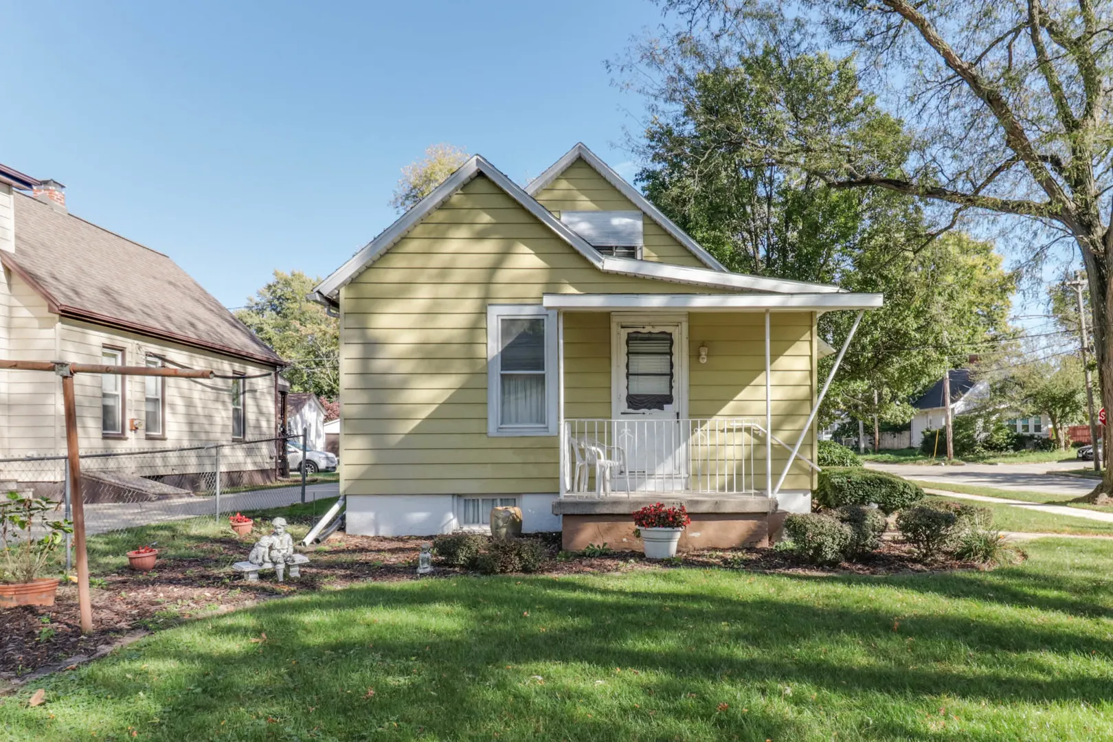 1002 N Livingston Street IL