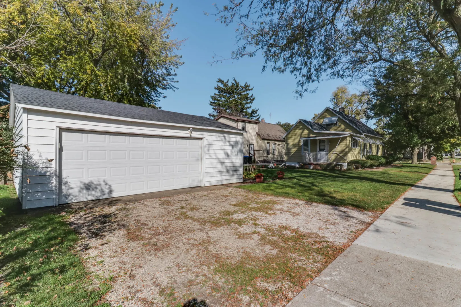 1002 N Livingston Street IL