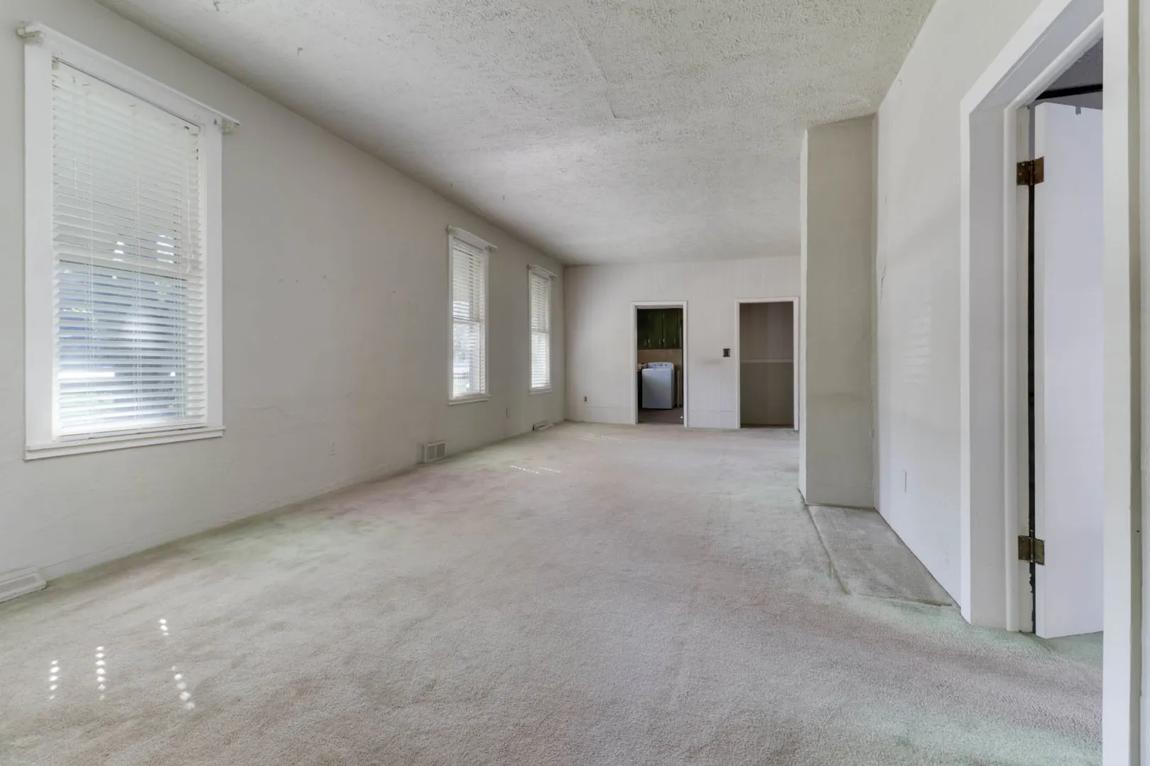 1002 N Livingston Street IL