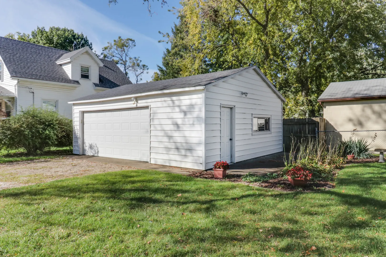 1002 N Livingston Street IL