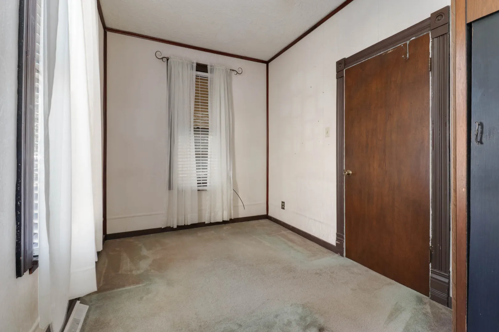 1002 N Livingston Street IL