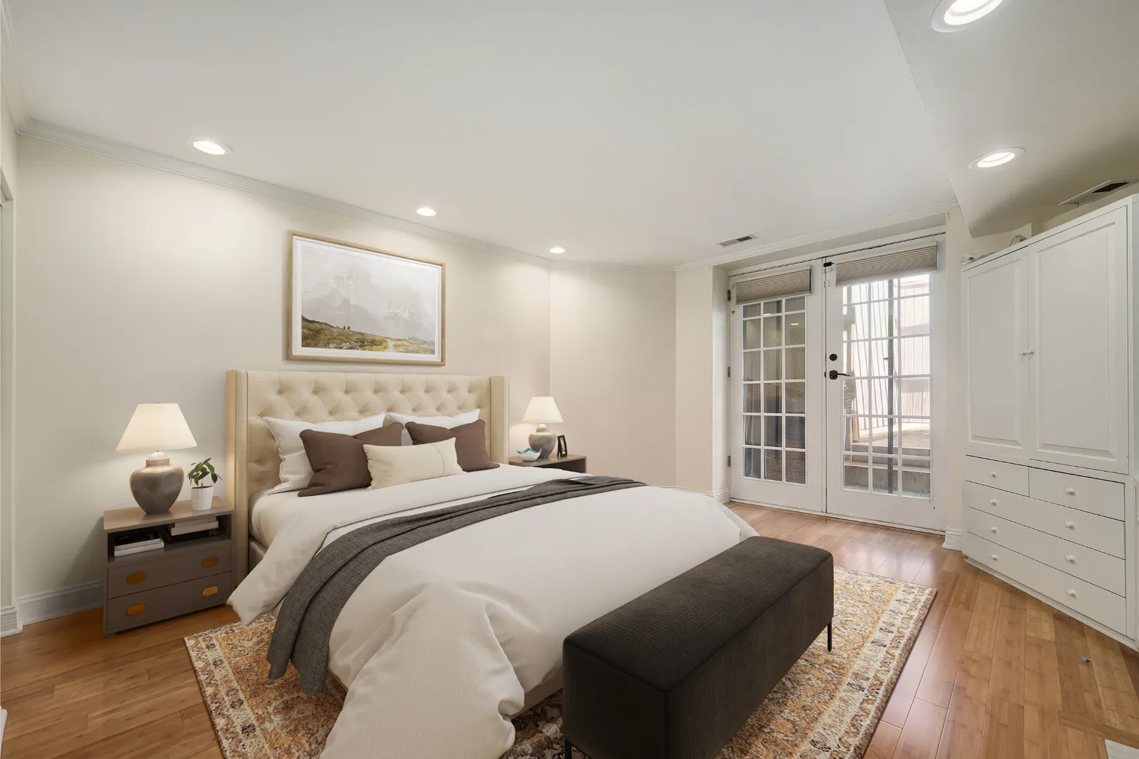 82 E Elm Street IL #1