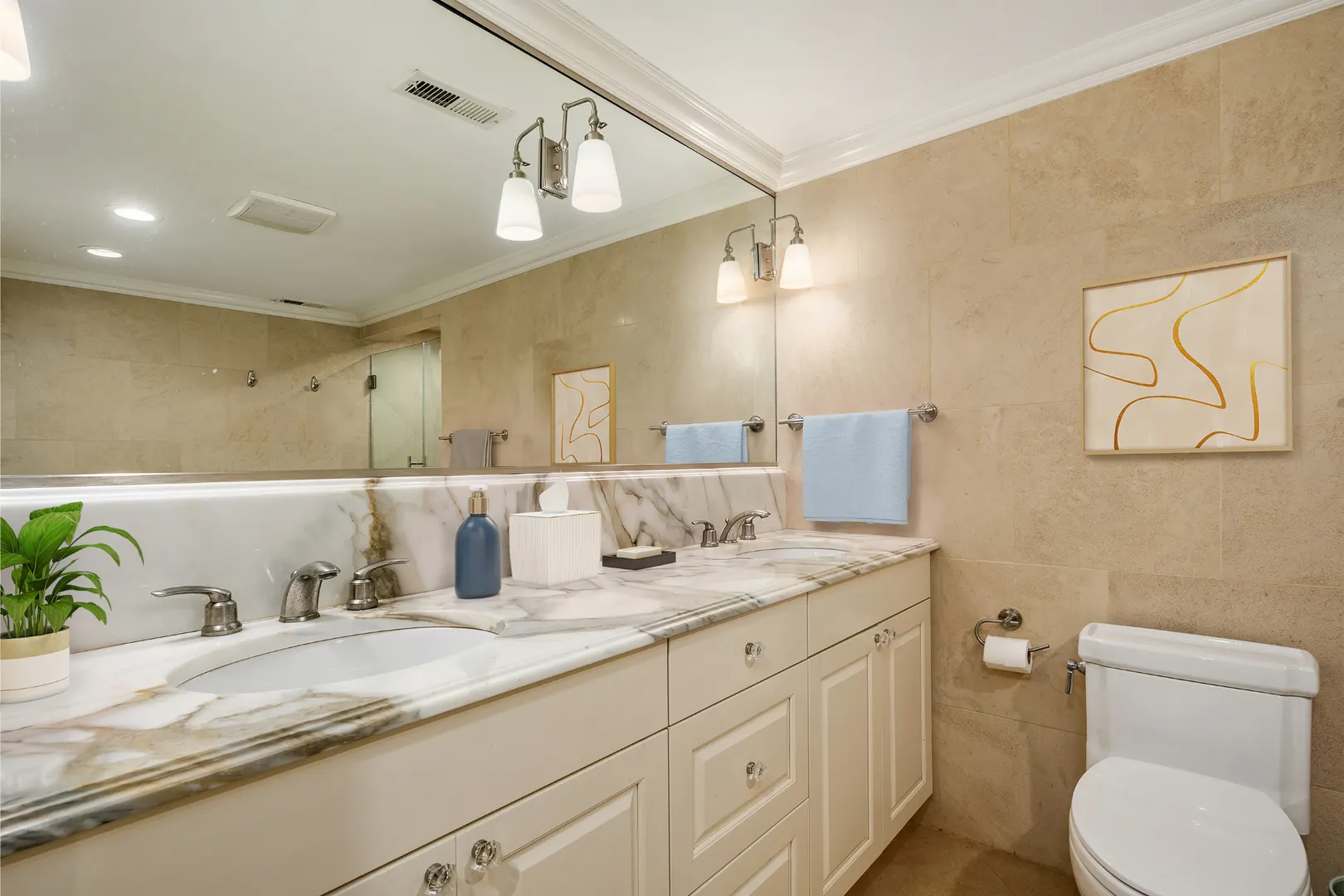 82 E Elm Street IL #1