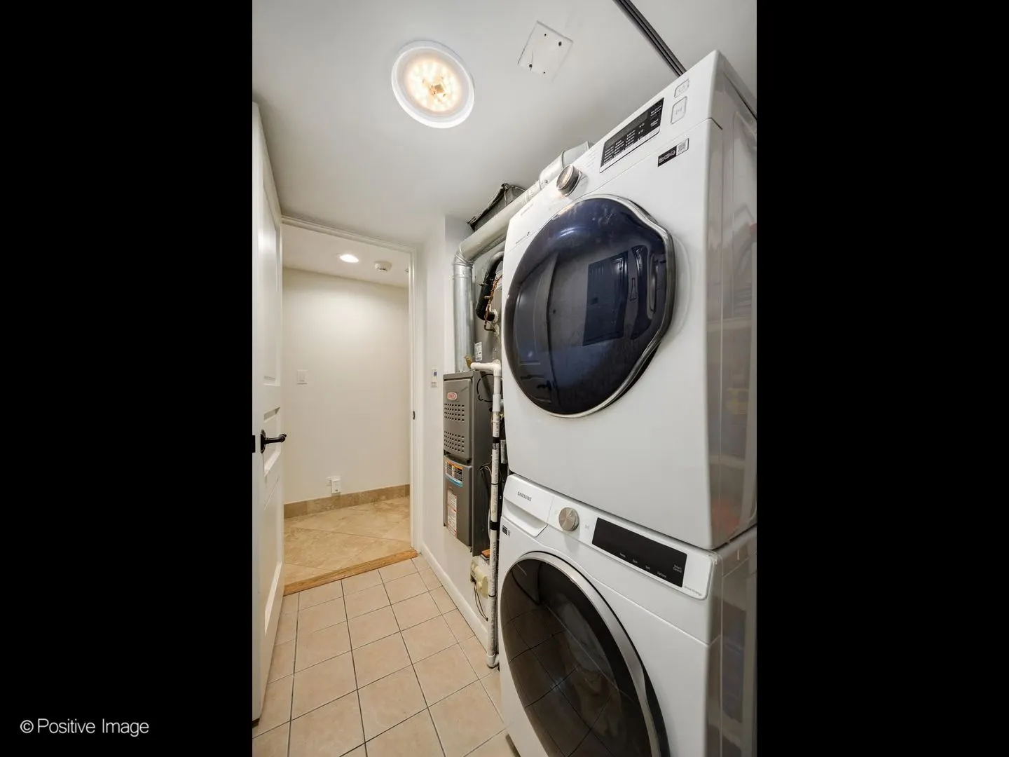 82 E Elm Street IL #1