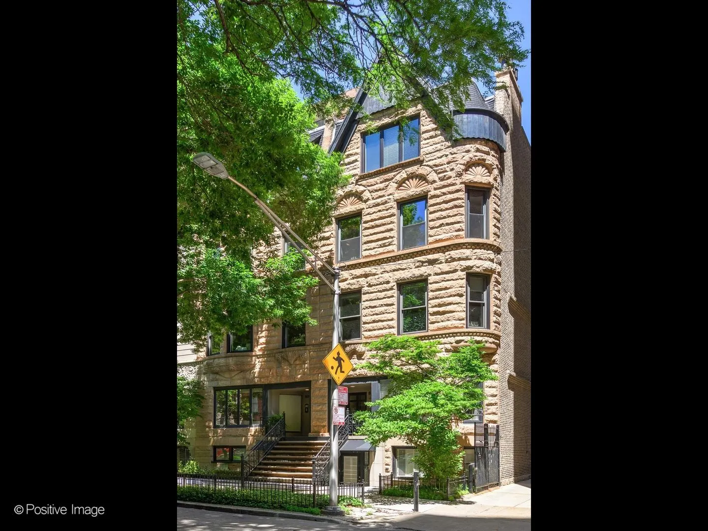 82 E Elm Street IL #1