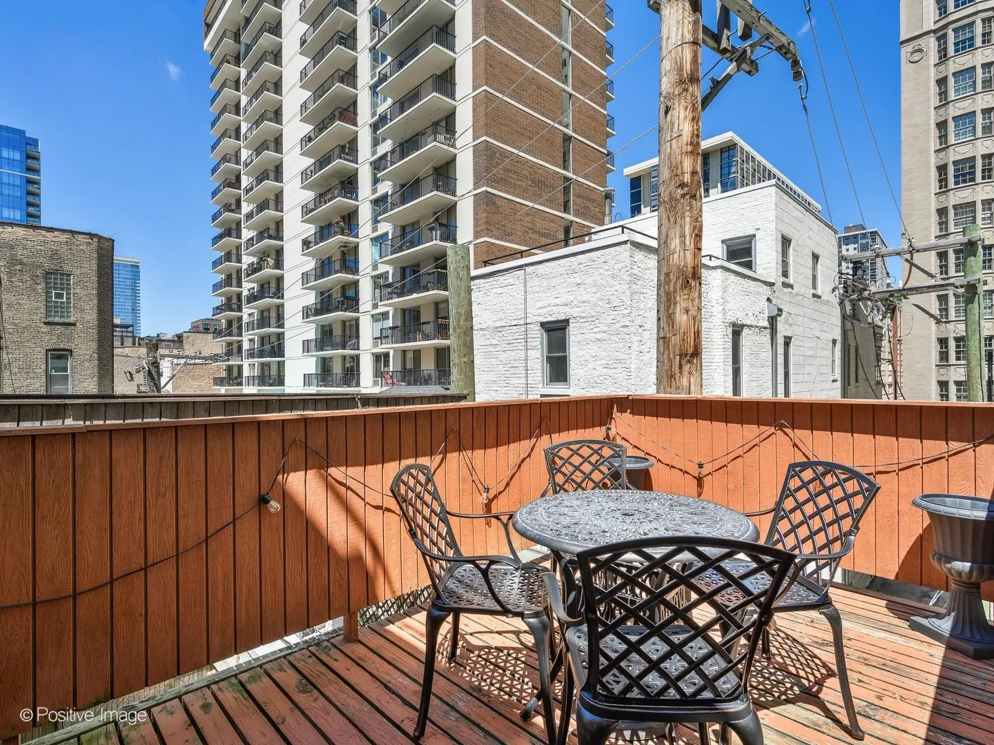 82 E Elm Street IL #1