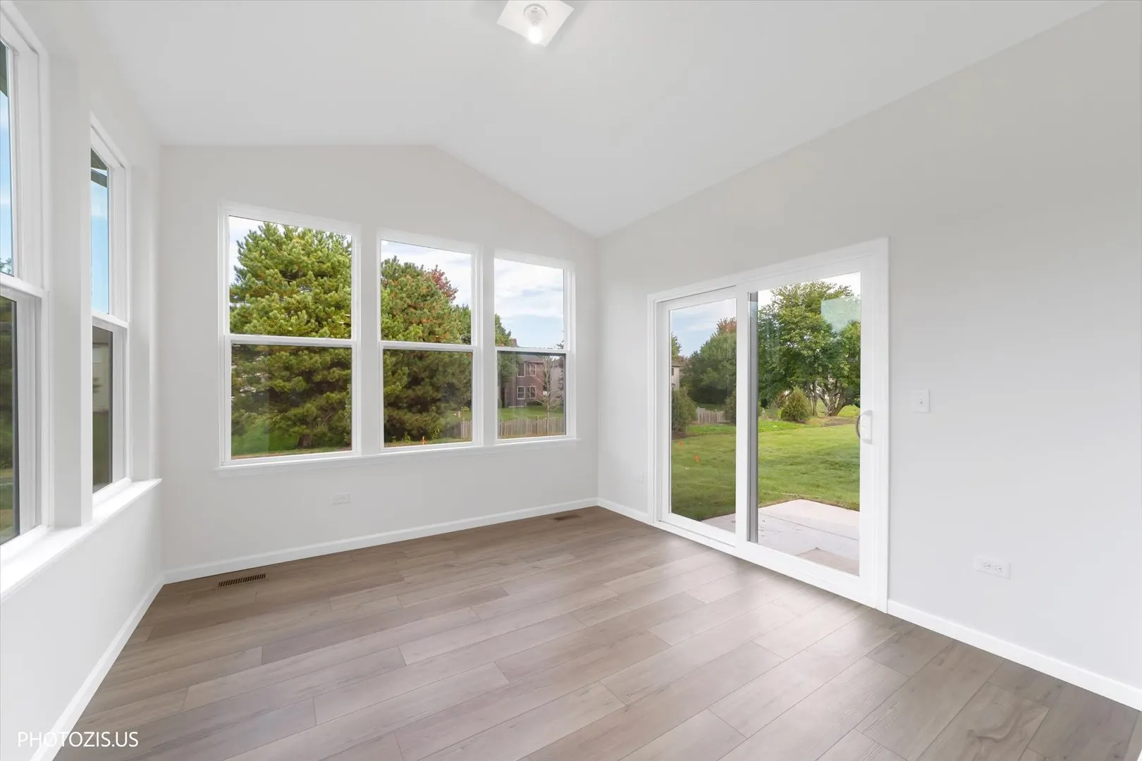 2531 Mallet Court IL
