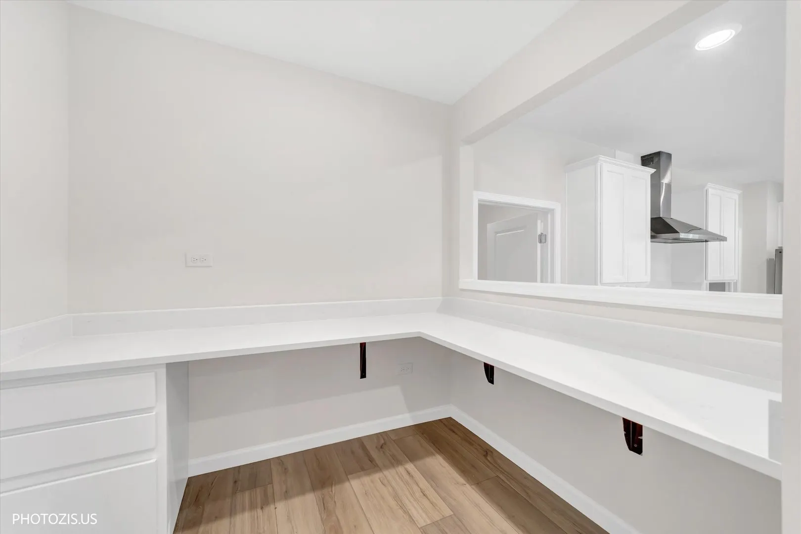 2531 Mallet Court IL