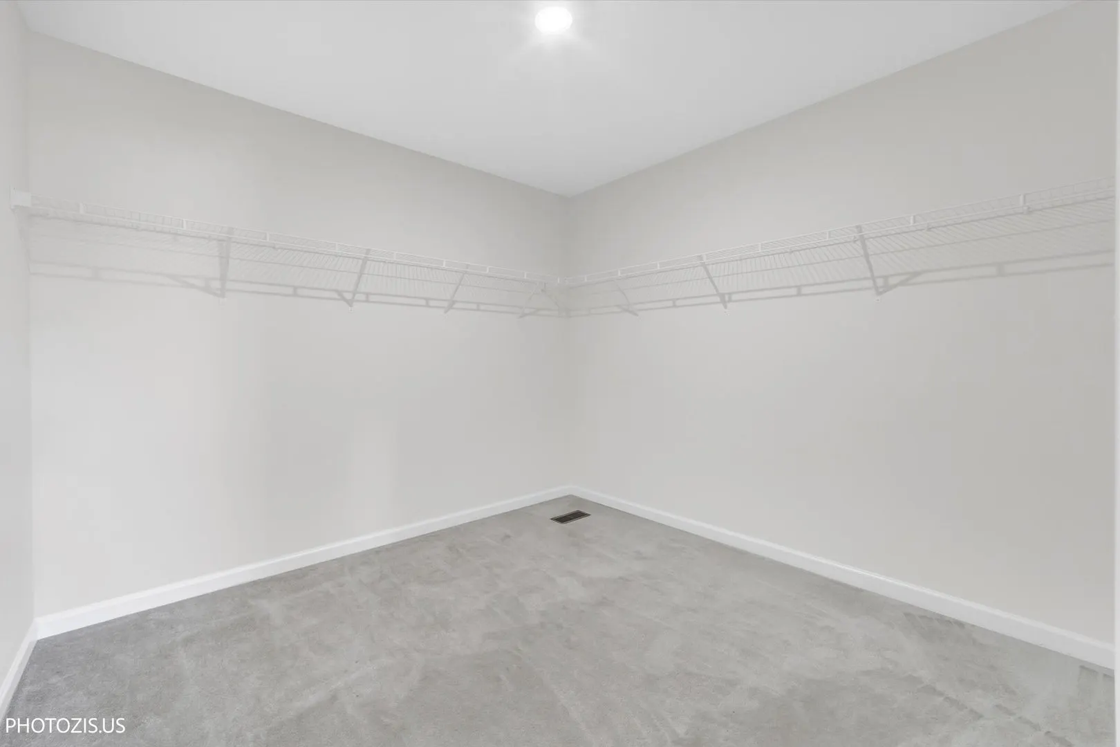 2531 Mallet Court IL