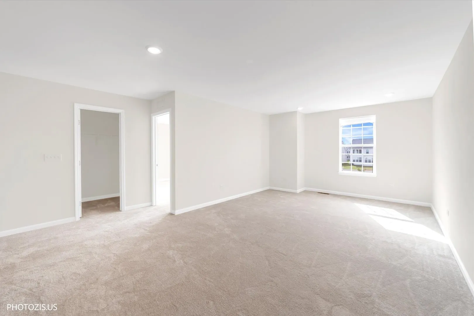 2531 Mallet Court IL