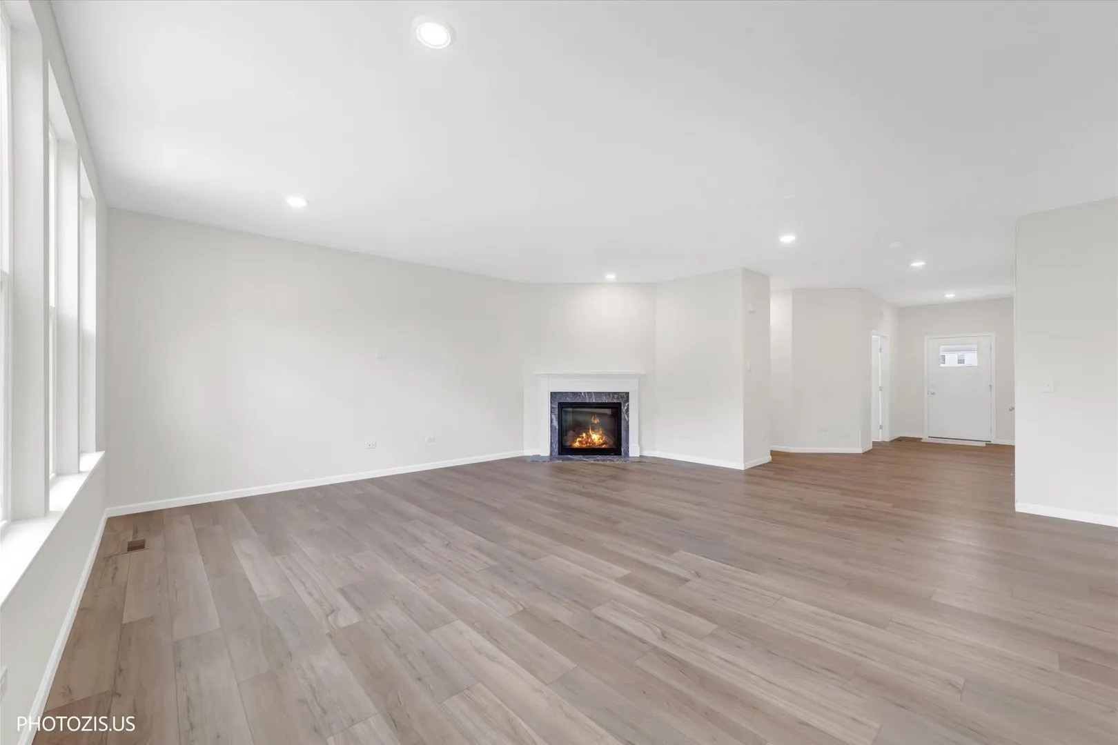 2531 Mallet Court IL