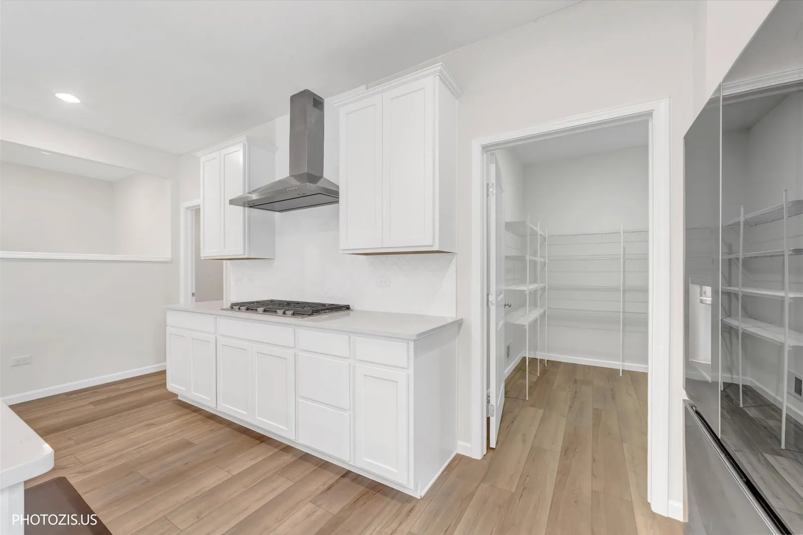 2531 Mallet Court IL